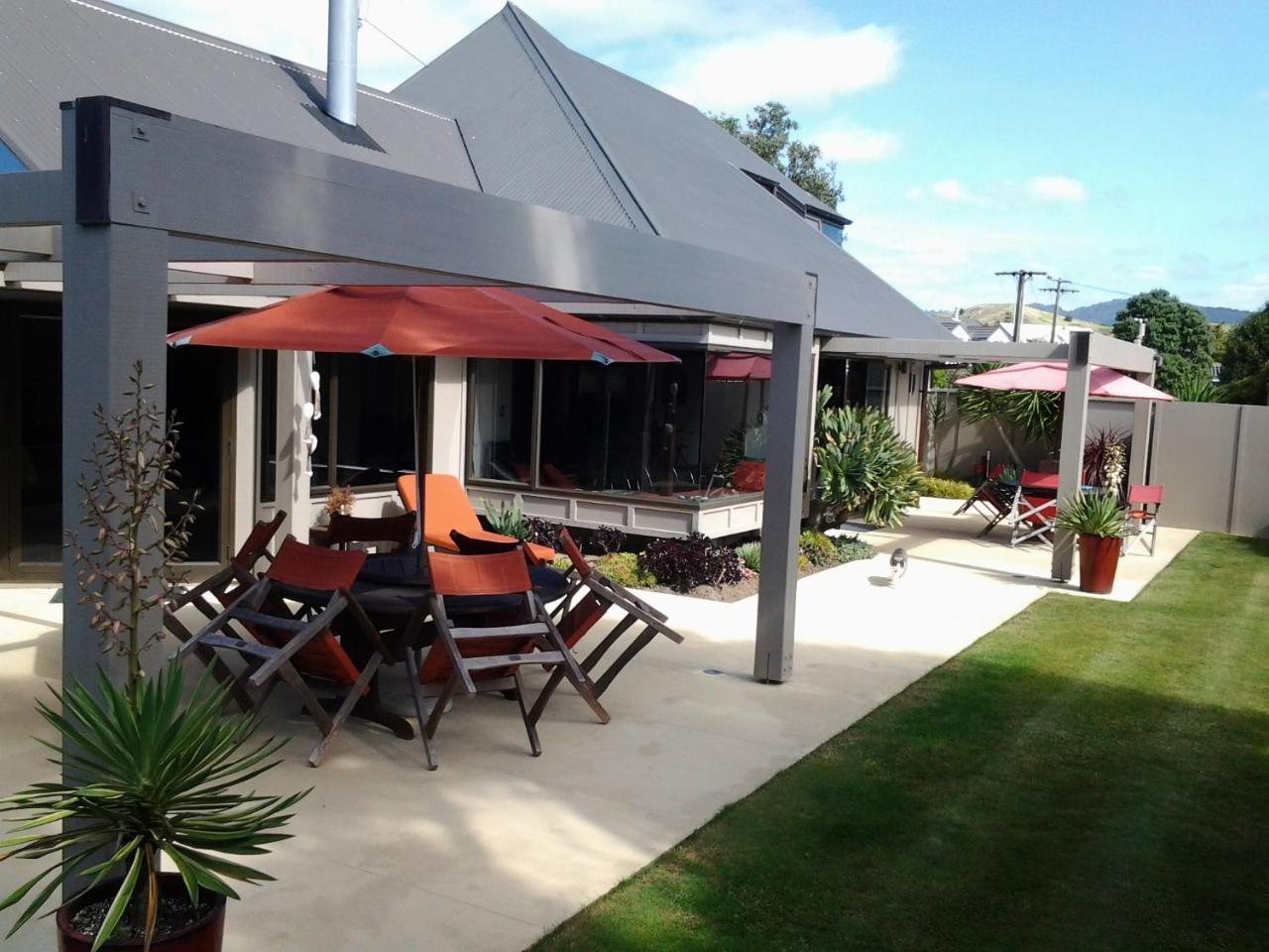 104 On Moore Bed & Breakfast Whangamata Esterno foto
